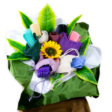 Load image into Gallery viewer, Crown Brush