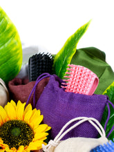 Load image into Gallery viewer, Crown Brush