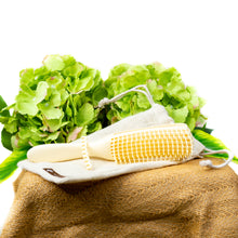 Load image into Gallery viewer, Crown Brush